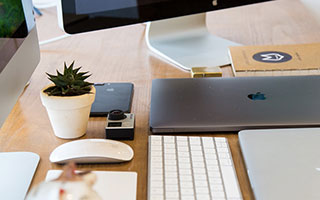 aoa体育体育官方登录入口-老鹰后卫示好，苏醒关键对话成交易先机——揭开NBA交易风云的背后秘密