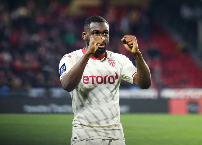 aoa体育体育官方登录入口-包含AC米兰中场团结一致，共创佳绩的词条