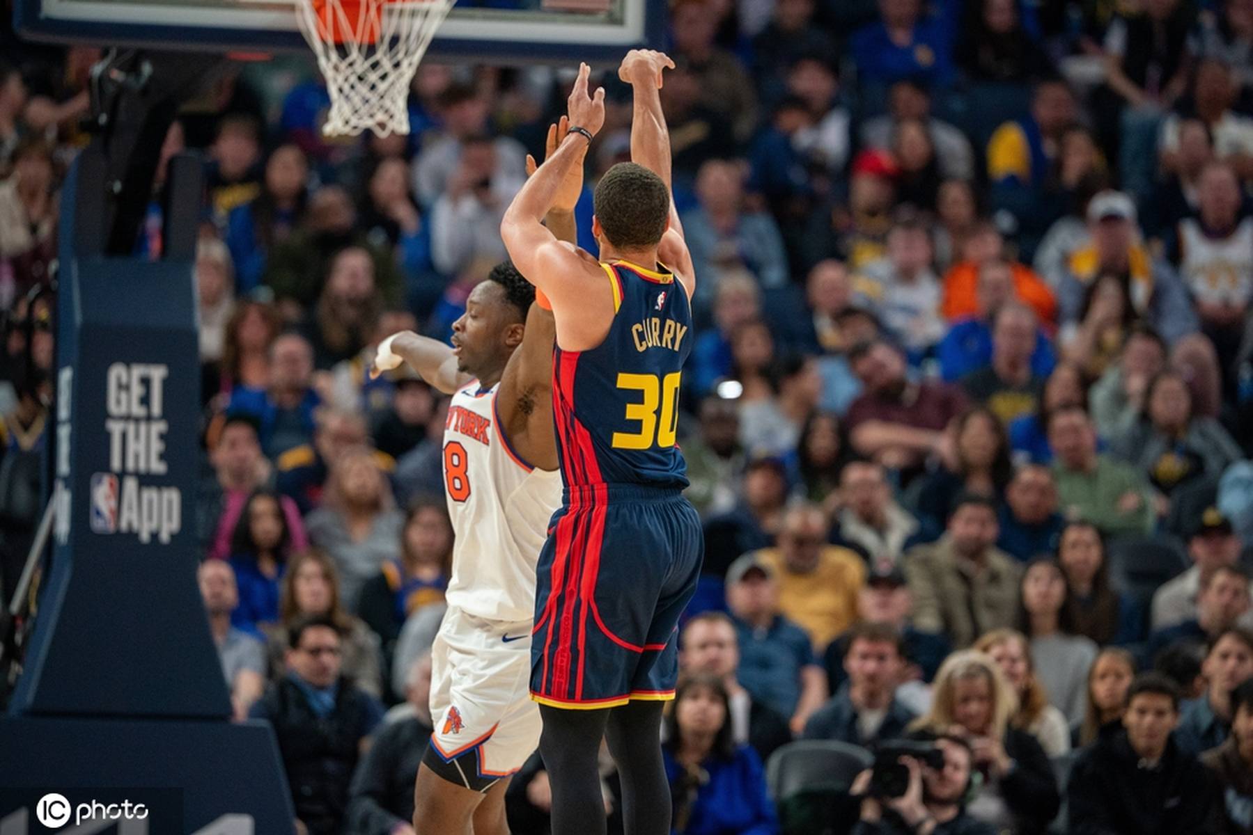 关于公牛客场力克尼克斯,取得四连胜的信息 关于公牛客场力克尼克斯,取得四连胜的信息