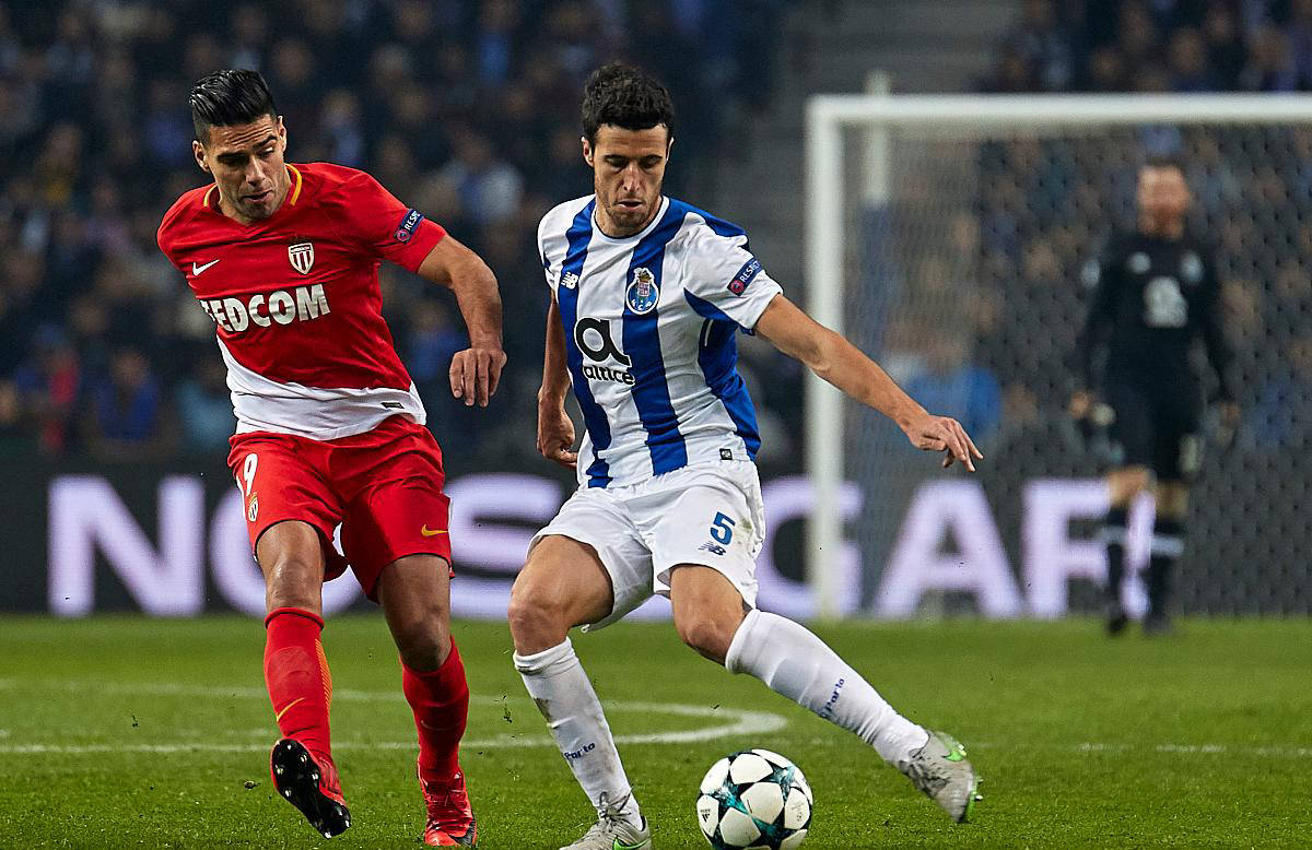 雷恩球迷热情高涨,球队备战欧冠联赛的简单介绍 雷恩球迷热情高涨,球队备战欧冠联赛的简单介绍