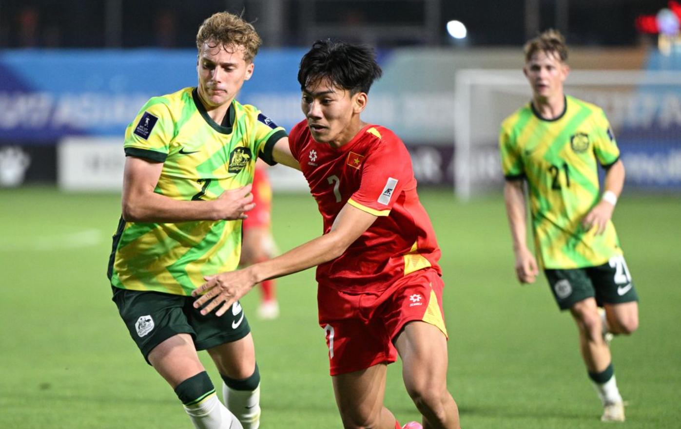 aoa体育体育在线-包含澳洲球队一路高歌猛进，亚冠赛场无往不利的词条