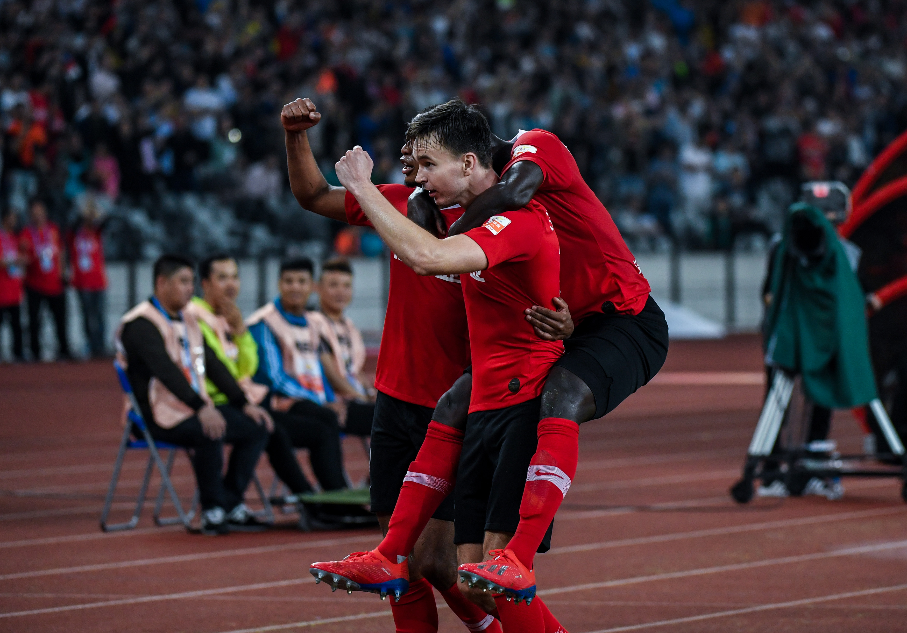 aoa体育-首胜到手！河北华夏幸福全队精神饱满