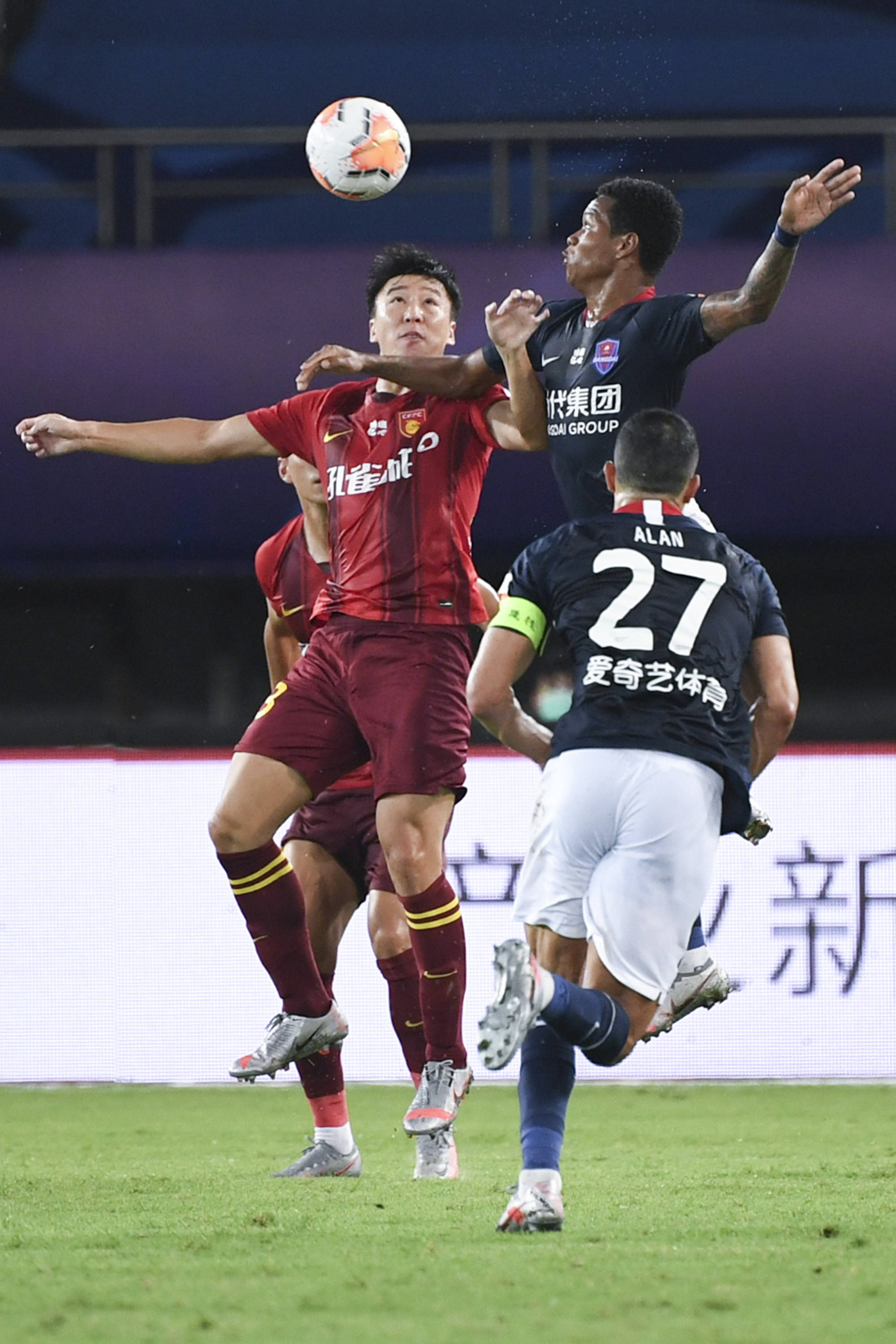 首胜到手！河北华夏幸福全队精神饱满