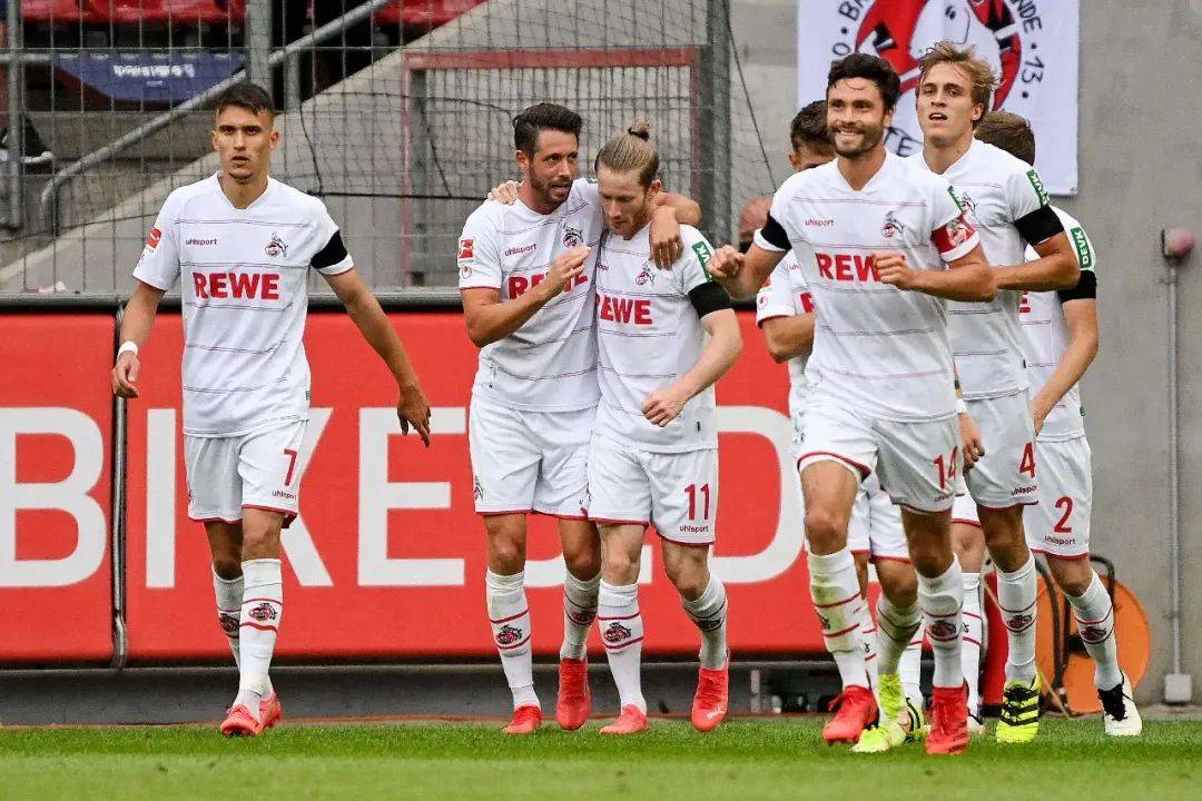 科隆主教练力挺年轻后卫,相信其潜力无限的简单介绍 科隆主教练力挺年轻后卫,相信其潜力无限的简单介绍