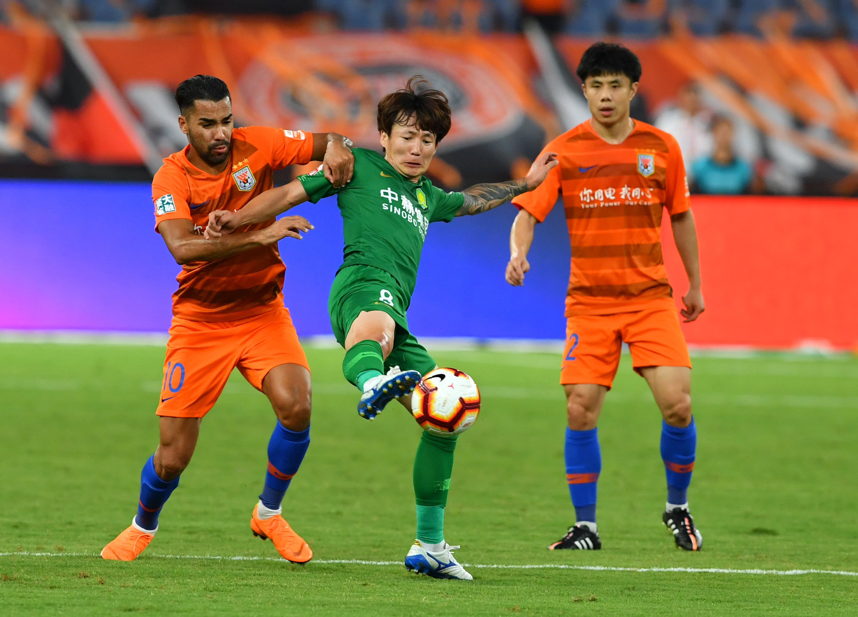 济南鲁能势不可挡,即将对阵河南建业 济南鲁能势不可挡,即将对阵河南建业