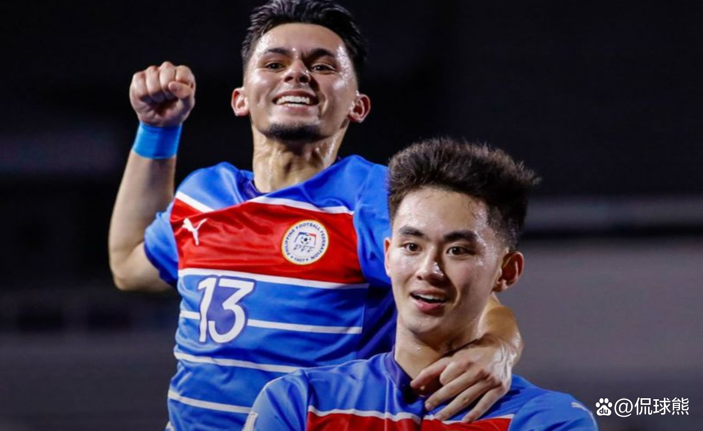 泰国运动员夺得金牌,激动落泪 泰国运动员夺得金牌,激动落泪