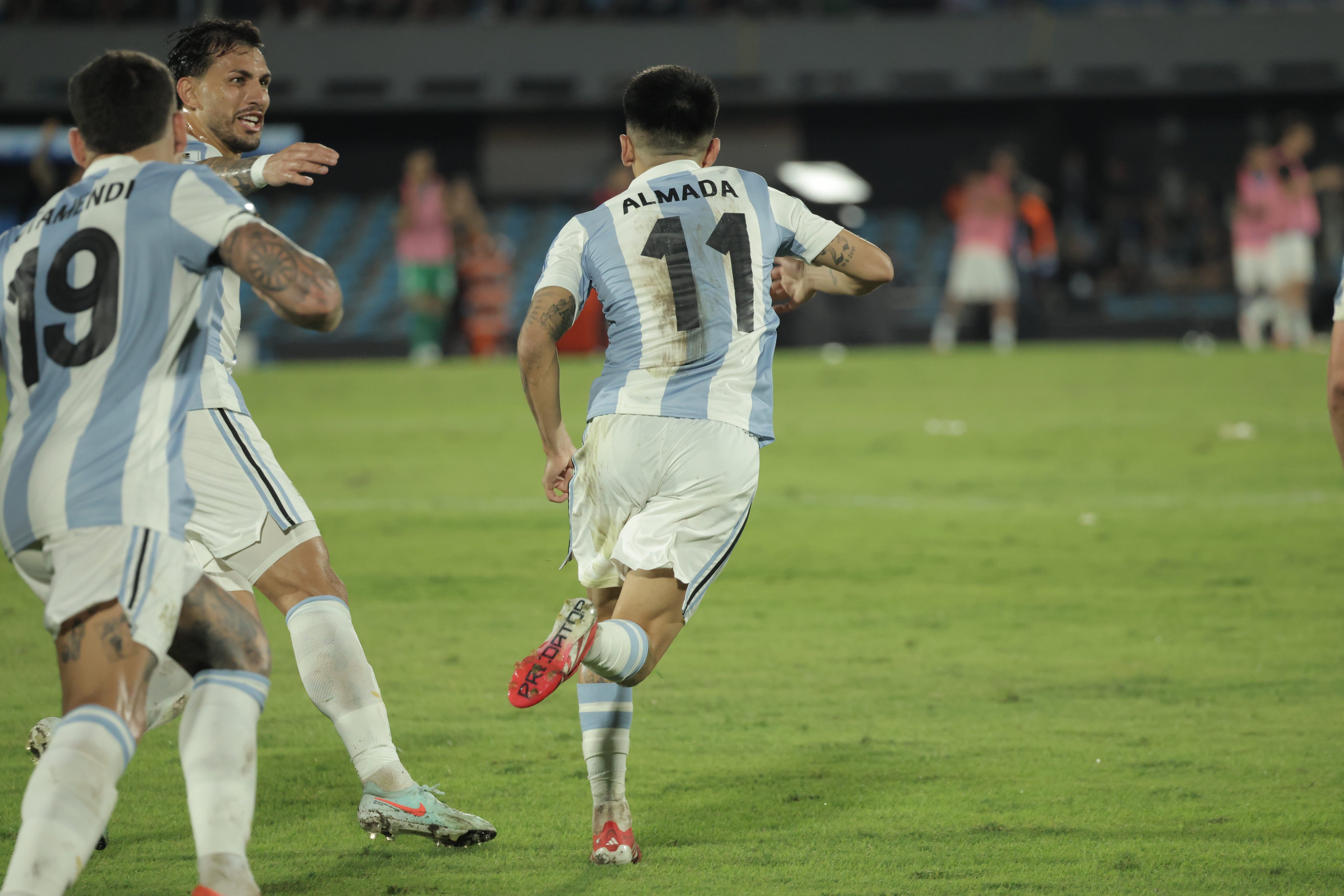 aoa体育体育登录-阿拉维斯客场逆转战胜巴伦西亚