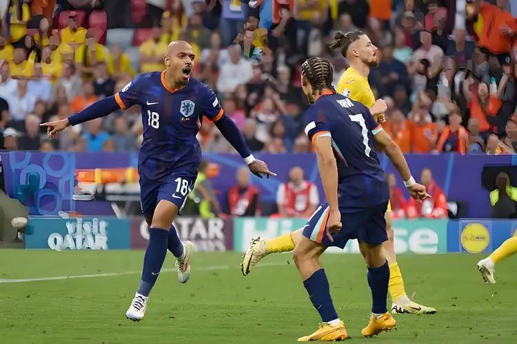 aoa体育体育地址-波兰国家队在客场比赛中实现绝地反击