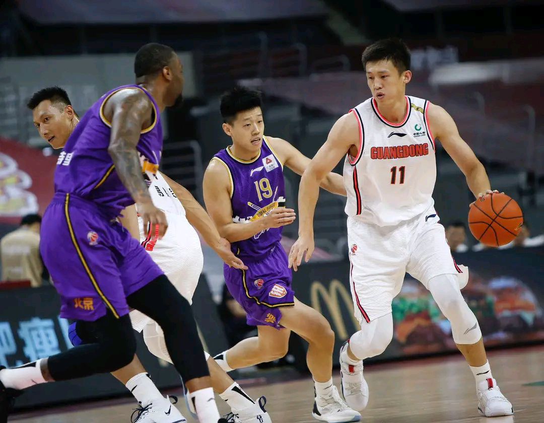 aoa体育体育网站-关于江苏男篮三连胜，战绩大幅提升的信息